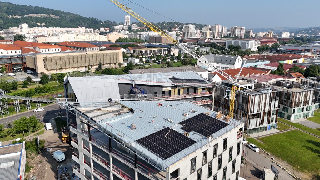 Toiture-terrasse étanche réalisée par MINUTENERGY